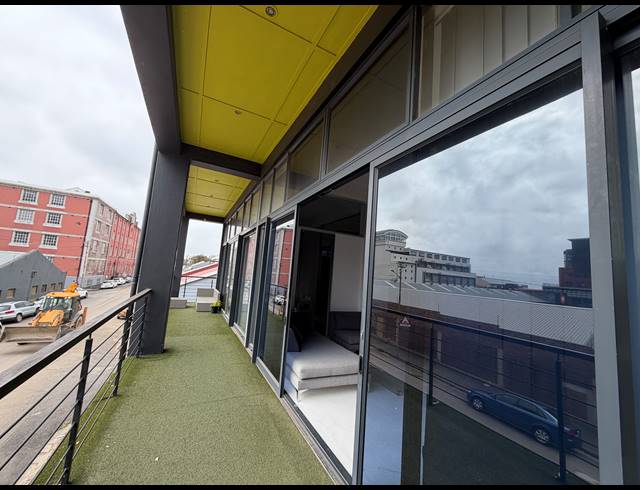 186M² BUILDING TO LET IN WOODSTOCK